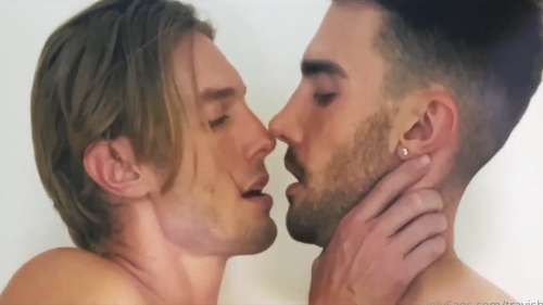 TEMPT - Jeff Kasser and Travis Bryant - Sensual kissing - OnlyGayPorn