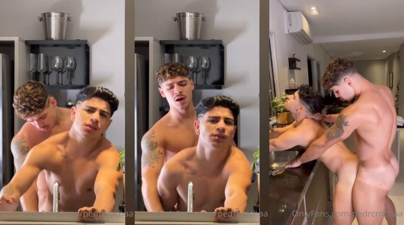 Pedrorochaa - fucking hard in the kitchen - OnlyGayPorn