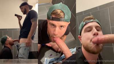 KingLouisIX and TampaTomXXX - bathroom blowjob - OnlyGayPorn