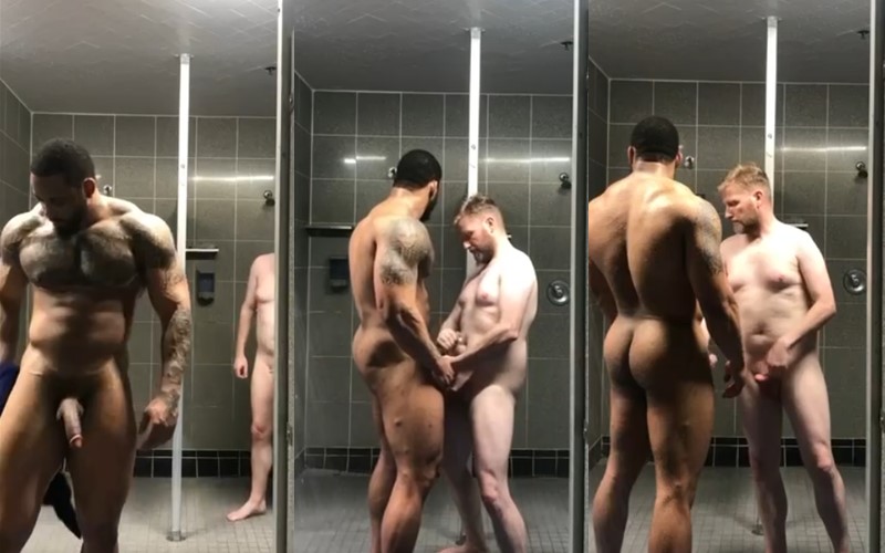 vegas_muscle - jerking in the gym showers - OnlyGayPorn