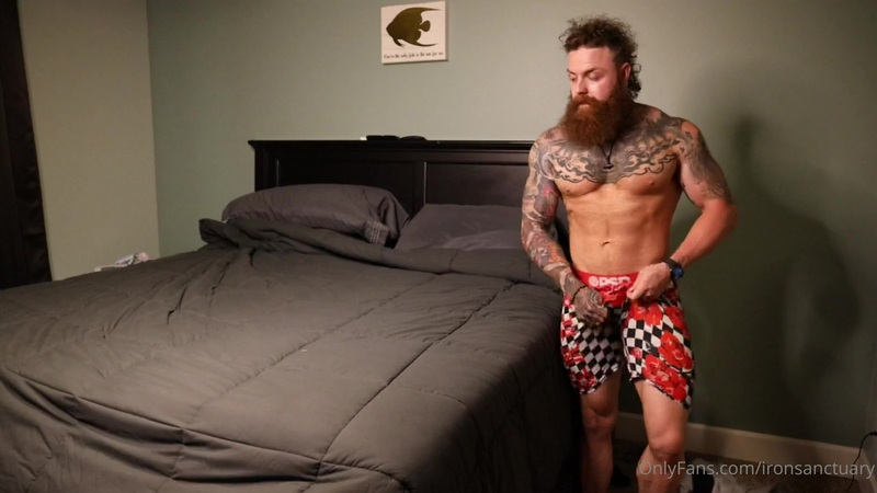 Bearded muscle jerks off and cums over himself - Kevin Clevenger (ironsanctuary) - OnlyGayPorn