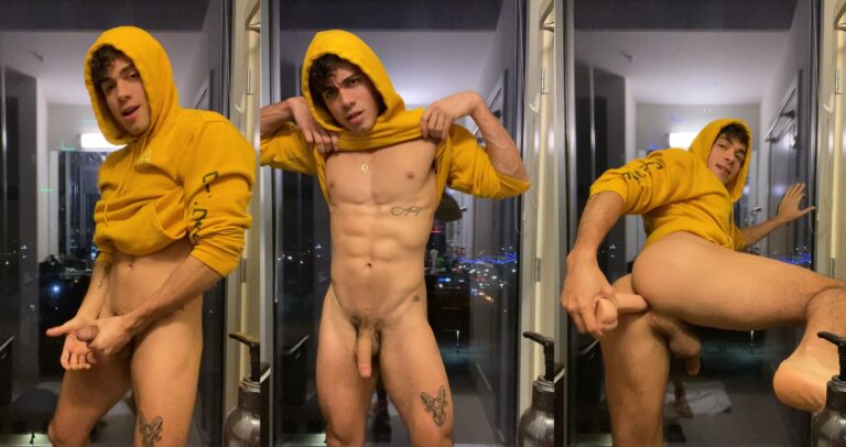 Ashton Summers fucked with dildo - OnlyGayPorn