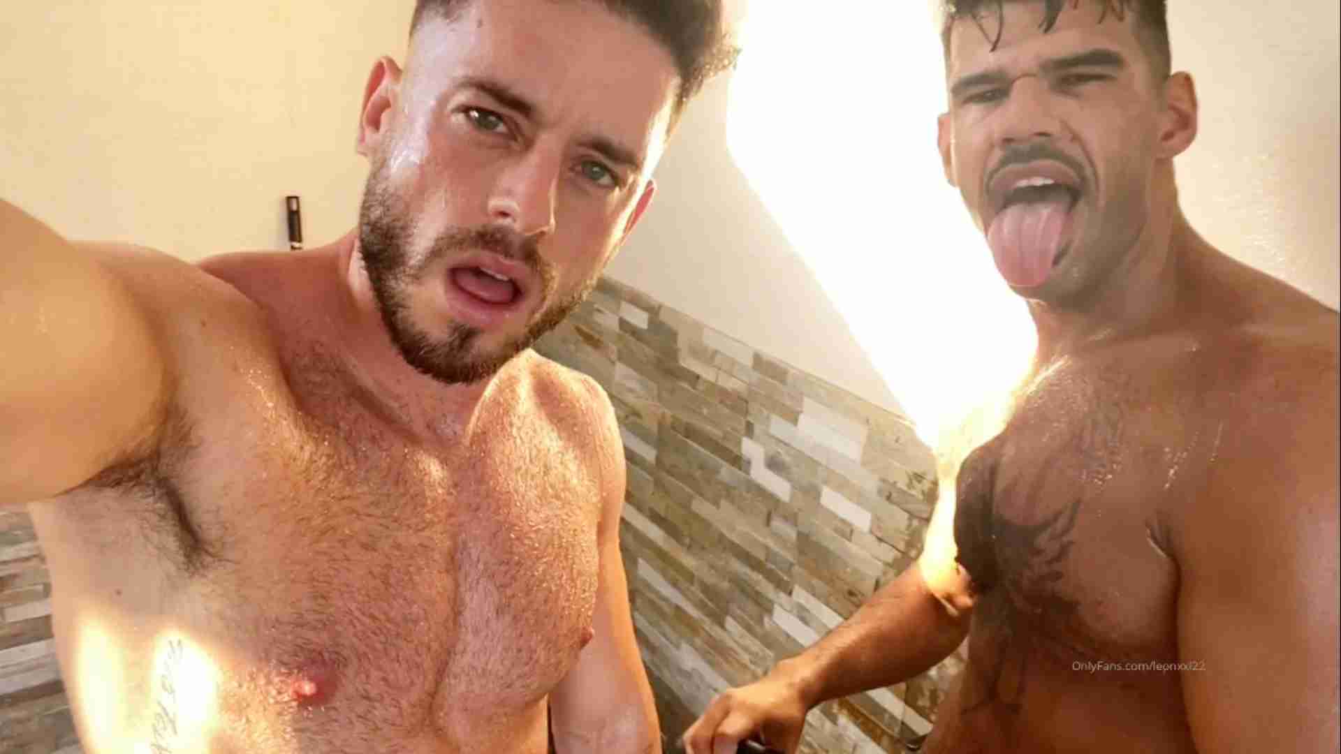 LeonXXL (leonxxxl22) and Manuel Reyes fuck - OnlyGayPorn