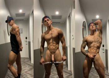 Young athlete with perfect body jerks off - OnlyGayPorn