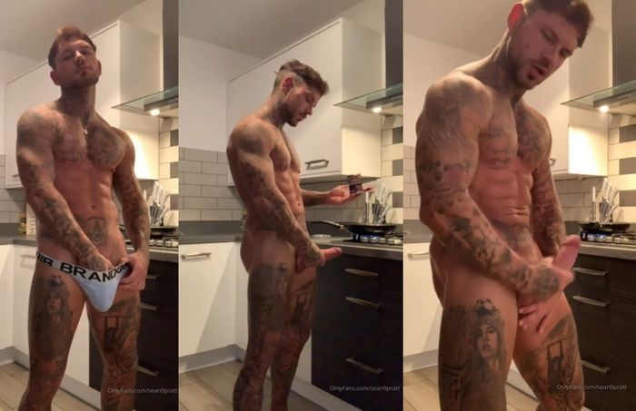 Sean Pratt (sean9pratt) jerks off in the kitchen while cooking - OnlyGayPorn