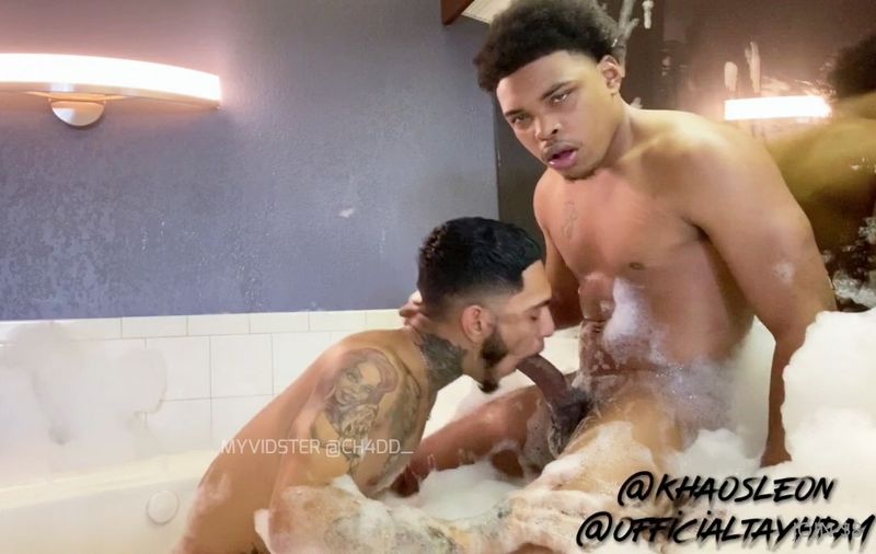 Khaos Leon and Officialtay have oral sex in a hot tub - Onlyfans - OnlyGayPorn