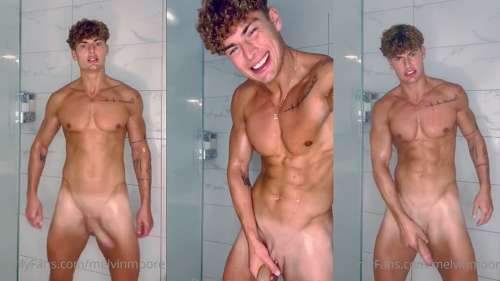 Melvin Moore jerks off in the shower - OnlyGayPorn