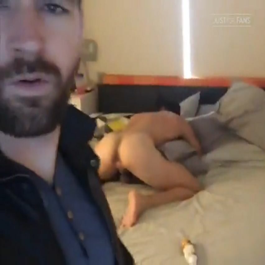 Anonymous guy ass up and waiting for a load - Woody Fox - OnlyGayPorn