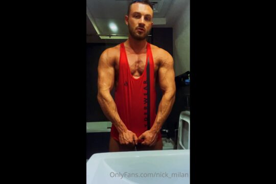 Showing off my muscles after a workout Nick Milan nick_milan - OnlyGayPorn