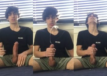 Nerdy twink jerks his big dick and cums - OnlyGayPorn