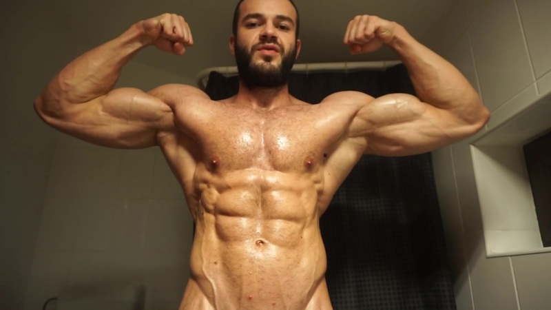 Showing off my shredded and ripped abs - Savin Pascu (savihot) - OnlyGayPorn