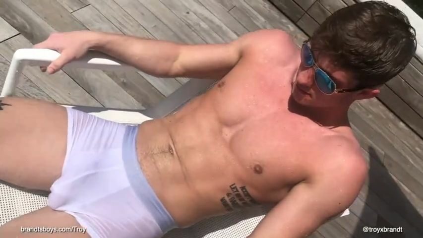 Jerking off in the pool TroyxBrandt - OnlyGayPorn