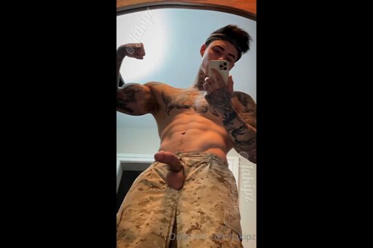 Quick solo jerk off - Soldier role play - Jake Andrich (Jakipz) - OnlyGayPorn