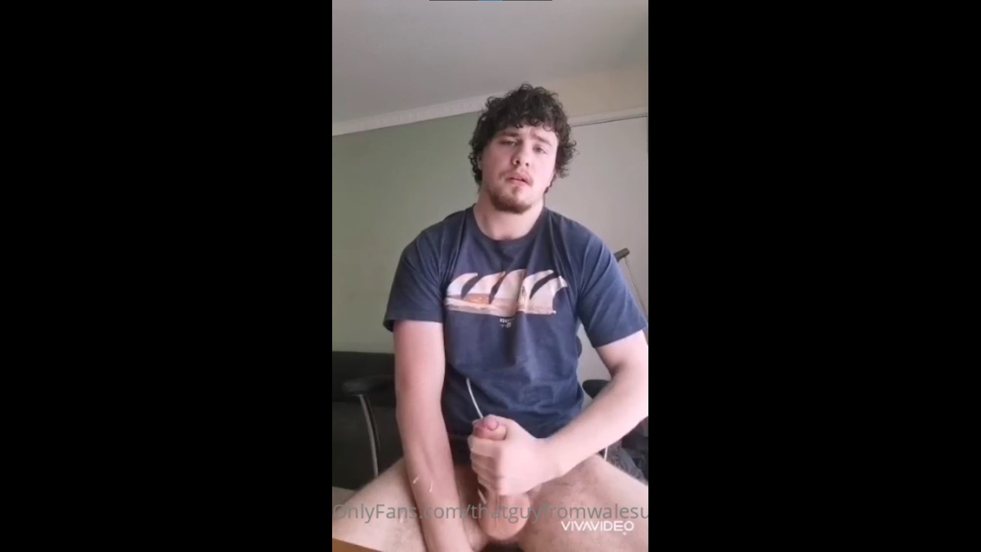 Quick solo jerk off Thatguyfromwalesufollow - OnlyGayPorn