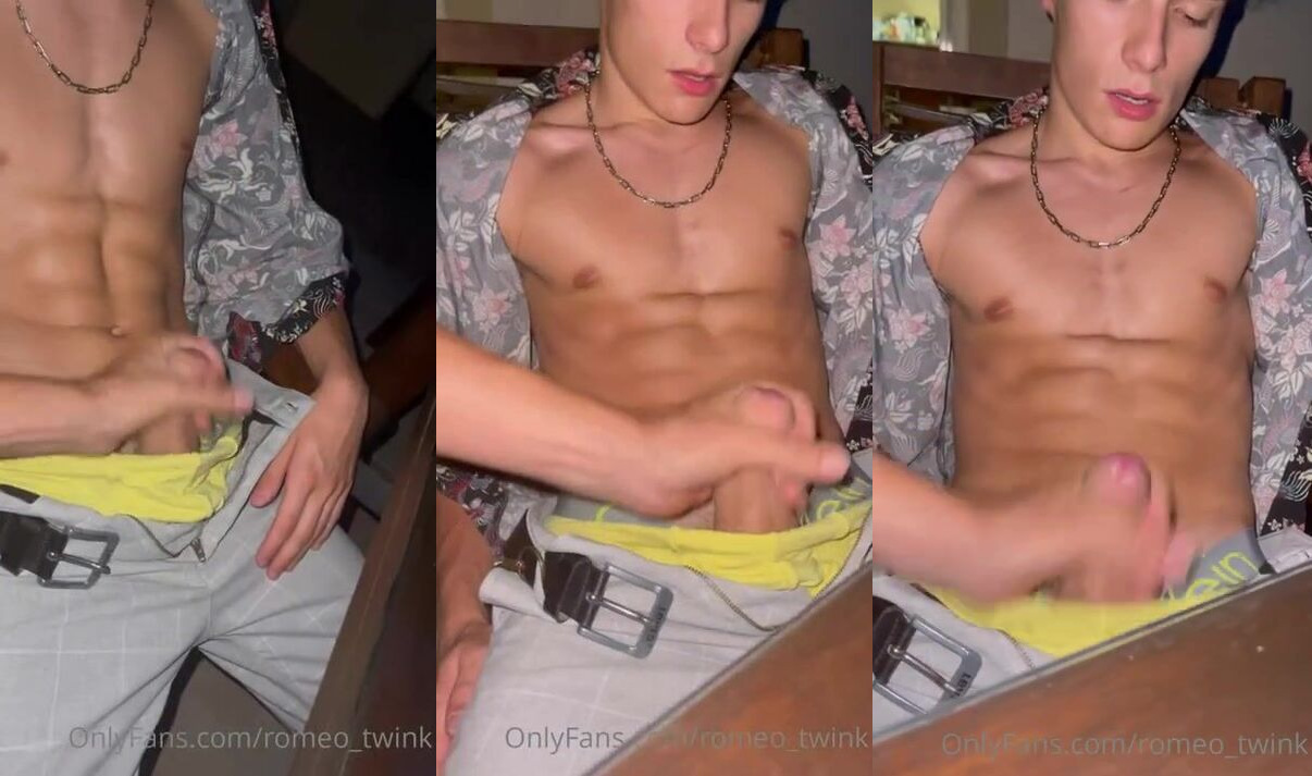 Romeo Twink Jerking off by the cameraman