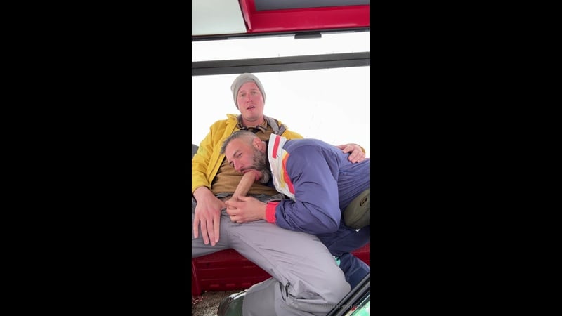 Cole Connor Sucks Thomas Long in Steamy Blowjob Session