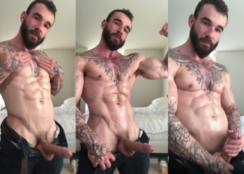 Sweaty Muscular Tattooed Guy Jerks Off Hard