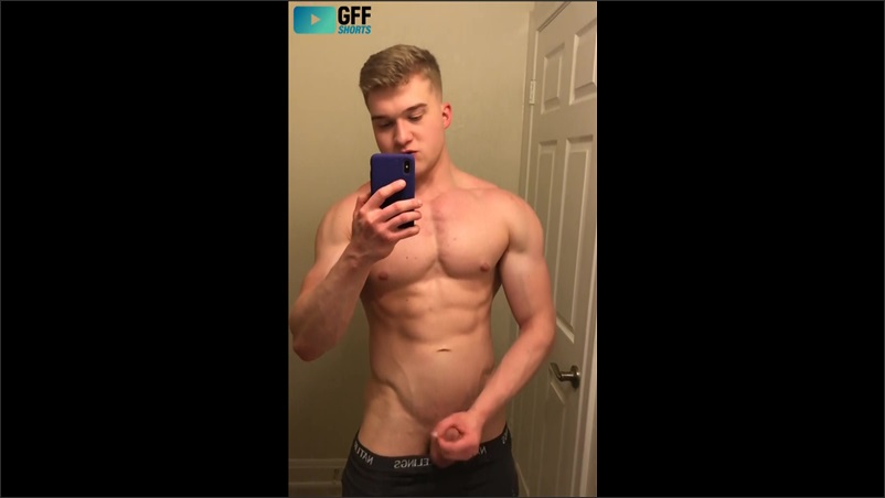 Quick jerk off in the bathroom - Alek (Alekxbrandt)