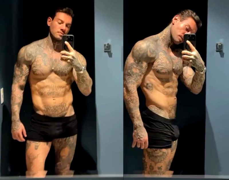 Lucas Lucco Shows Off Body In Mirror Quick Clip