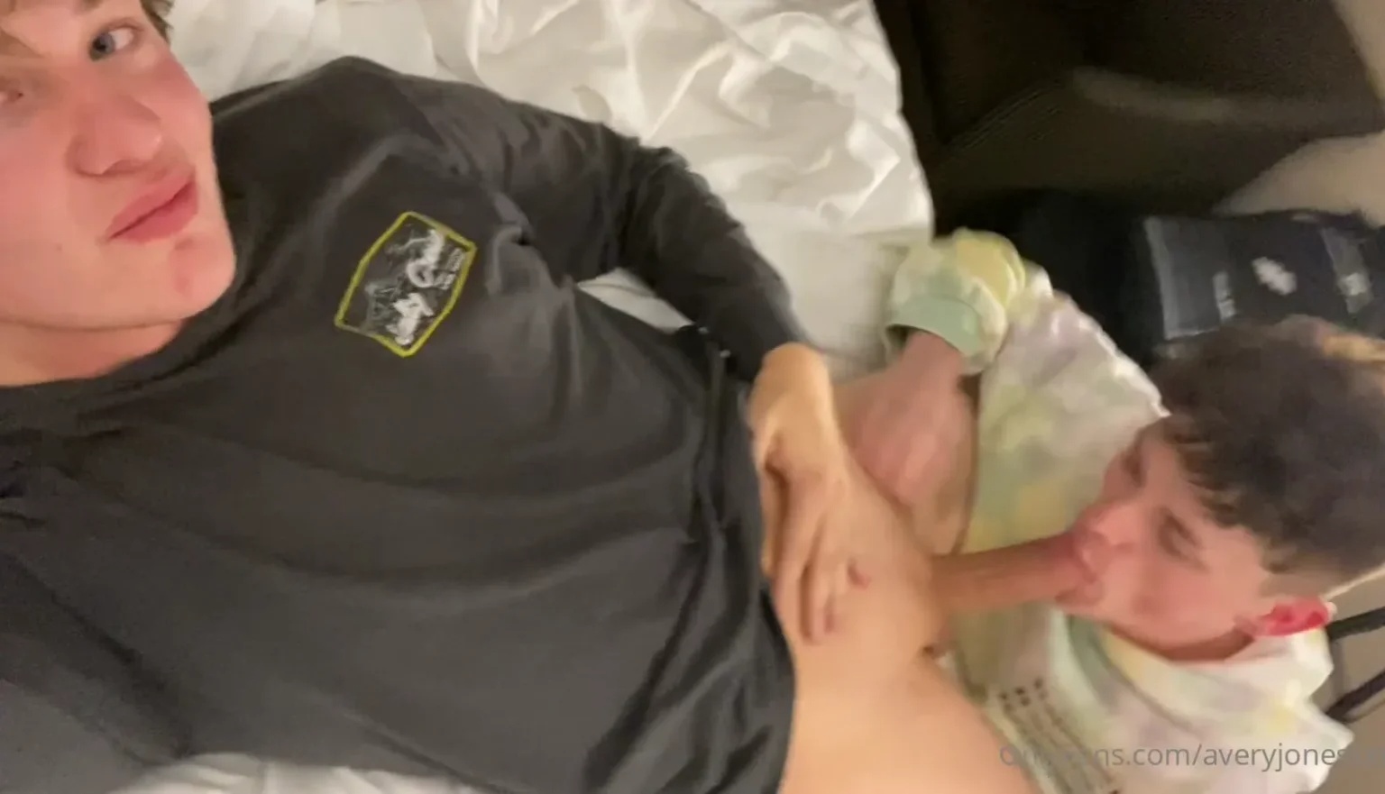 Avery Jones (averyjonesxxx) - Quick Blowjob POV