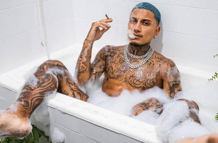 Dynho Alves (Dynhoalves) - Rolling Blunt With Cock Out Clip