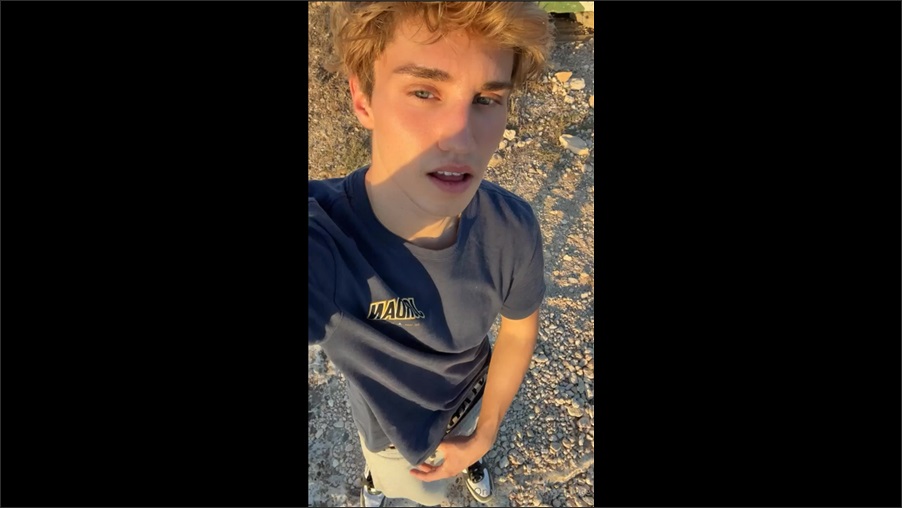 Can Valentin Mehinagic Make You Happy with His Softie in Nature - valsplace