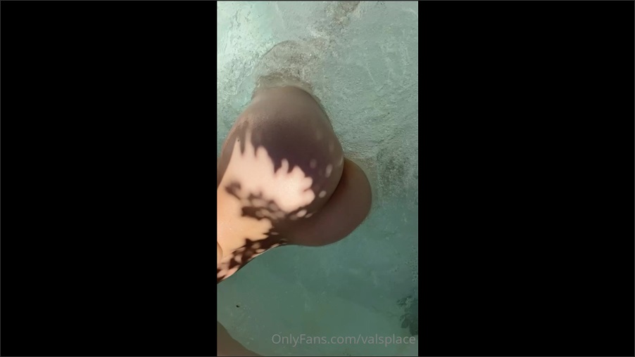 Valentin Mehinagic Hot Tub Solo - valsplace