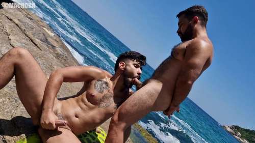 Beach Fuck with Macro Ba and YutanoSir