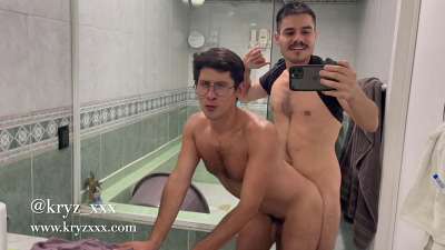 twink fucked in friend bathroom by Kryz XXX and OoopsFrankie - RFC
