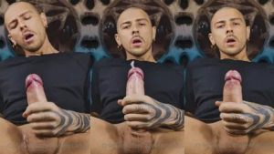 Arcadius jerks off – OnlyGayPorn