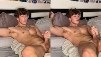 Conner Blakely – Jerking off in bed and cumming over my face – OnlyGayPorn
