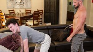 Derek Allen and Myott Hunter fuck – OnlyGayPorn