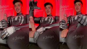 Jake Andrich (Jakipz) jerks off in a spiderman costume – OnlyGayPorn