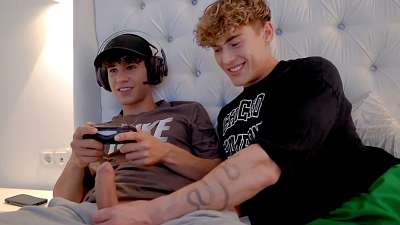 Do You Wanna Play? – Angel Dario Garcia (Alann23) and Melvin Moore fuck while playing video games – OnlyGayPorn