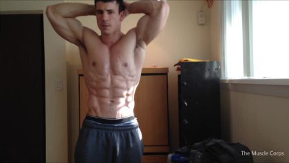 Flexing and showing off my rock hard muscles – John Hirka – OnlyGayPorn