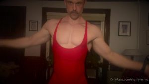 Showing off my wrestling singlet and jerking my pierced cock till I cum – Sky Myles (skymylesnyc) – OnlyGayPorn