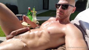 Jerking off outside and cumming over myself – Johnny Sins – OnlyGayPorn