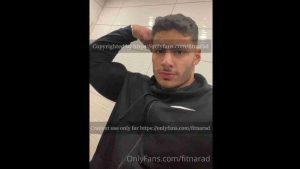 FitNarad jerks off in bathroom stall – OnlyGayPorn