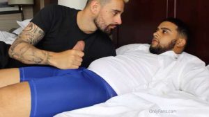 Wyo and Casey Cooper – blowjobs and feet licking – OnlyGayPorn