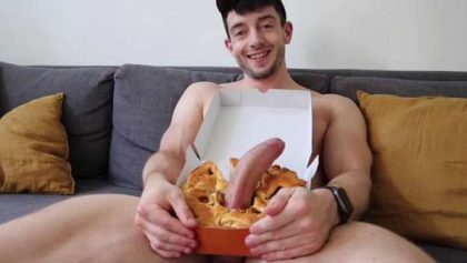 Brammster jerks off onto cake – OnlyGayPorn