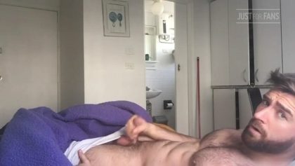 Jerking my morning wood and cumming Woody Fox – OnlyGayPorn
