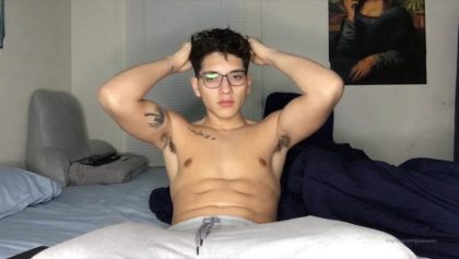 Quick solo jerk off – Kyler Kristo (emilivno) – OnlyGayPorn