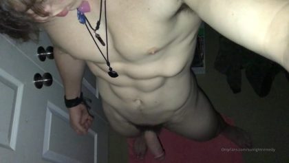 Quick late night jerk off – SunLightRemedy – OnlyGayPorn