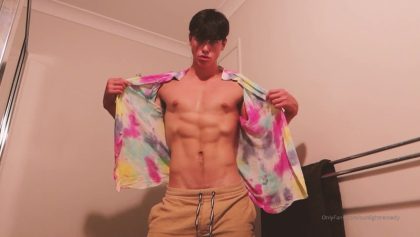 Jerking off with a hot sweaty body – SunLightRemedy – OnlyGayPorn