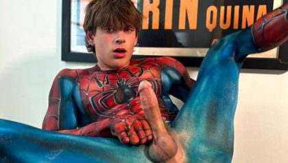 Reno Gold jerks off in a Spiderman costume – OnlyGayPorn