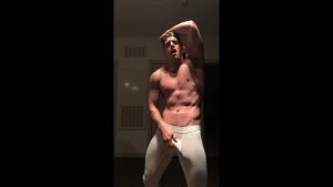Feeling my cock after a workout – YesBrawn – OnlyGayPorn