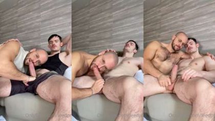 Lee Dawson (leedpt) and Lydian Grey – blowjobs on the couch – OnlyGayPorn