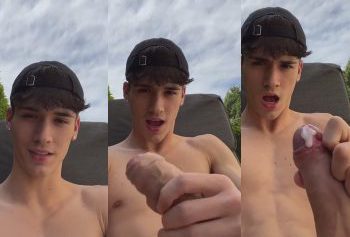 Cutie tiktoker jerks off in the backyard – OnlyGayPorn