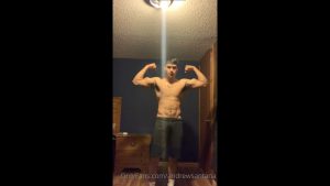 Degrading you and showing off my body – Andrew Santana – OnlyGayPorn