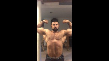Flexing in my underwear BigFuckingGeno – OnlyGayPorn